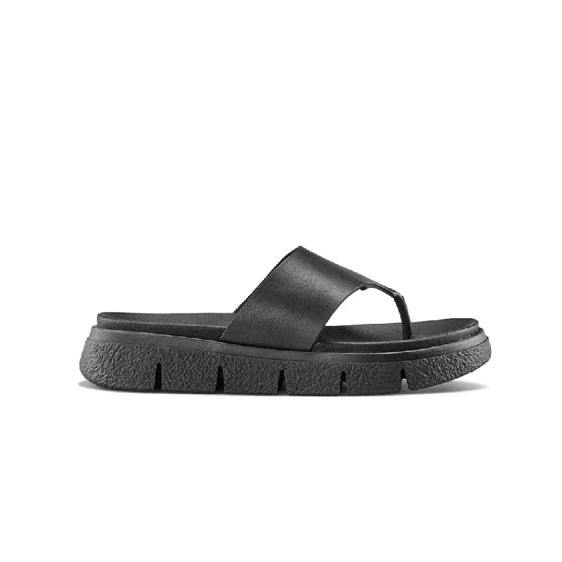 Cougar - Women's Ponyo Luxmotion Leather Thong Sandals (PONYO-BLK)