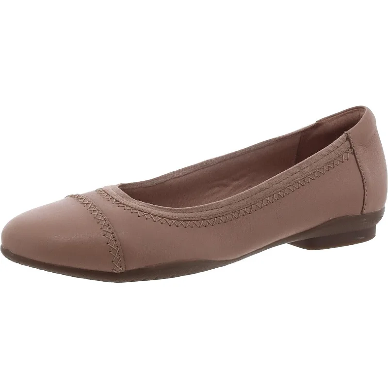 Clarks Womens Faux Leather Round toe Flat Shoes