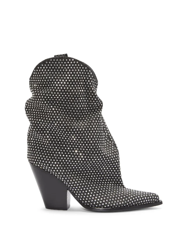 Dive Into Trendy Styles Aubri Boot